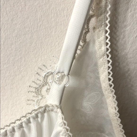 Vintage Bella Donna White Lace Pajama dress Chemise with Empire Waist - Picture 11 of 13